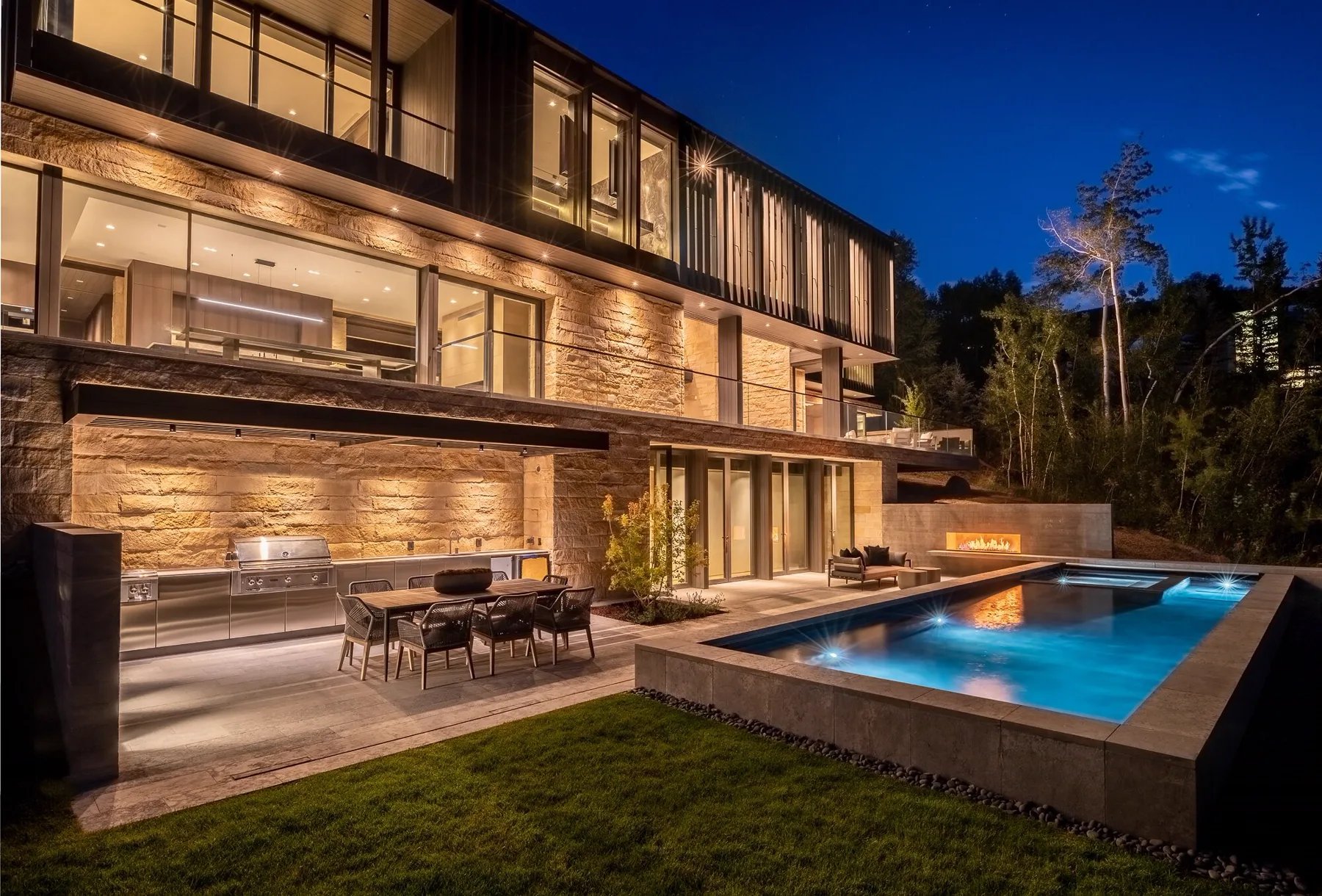 Ideas For Pools In Small Backyards — Modern Pools Austin pool photo 19