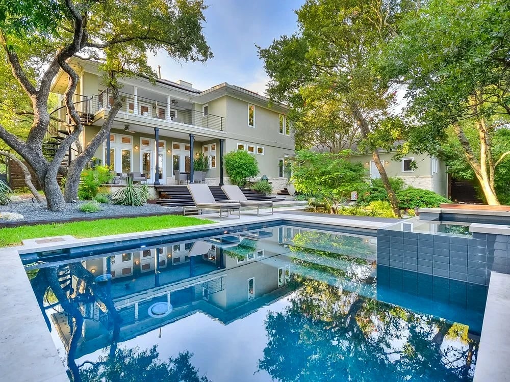 Modern Pools custom pool and modern home on an Austin Hill Country lot