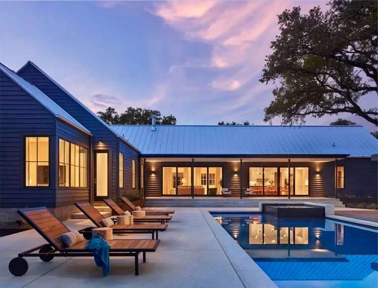 Elite Design custom pool by Modern Pools