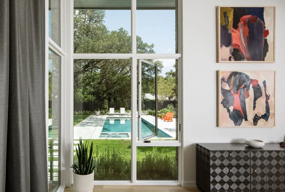 Ridgeview custom pool by Modern Pools in Austin