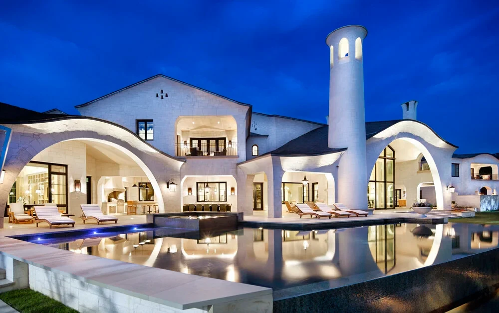 Tortuga custom pool by Modern Pools in Spanish Oaks