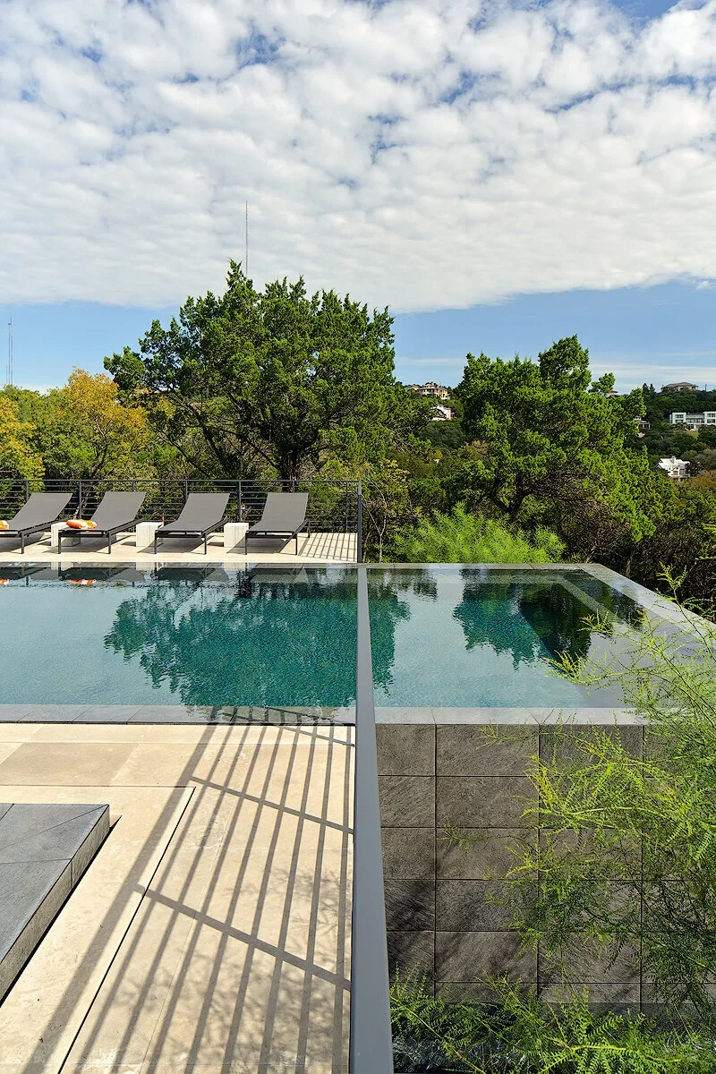 Westlake custom pool by Modern Pools in West Lake Hills
